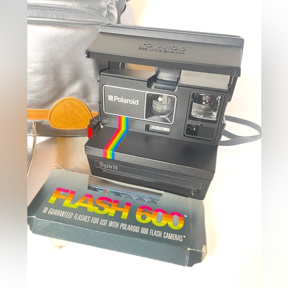 Polaroid 600 Spirit Instant Film Camera Rainbow Stripe w/Mohawk Bag,Manual,Flash - Picture 2 of 6